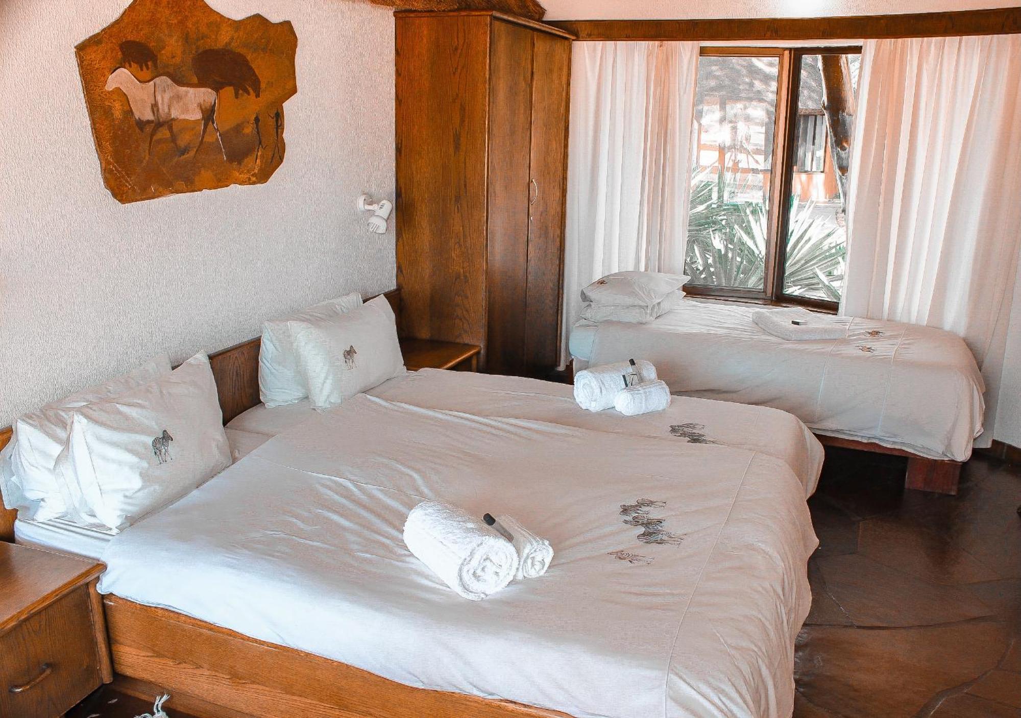 Omaruru Game Lodge Экстерьер фото
