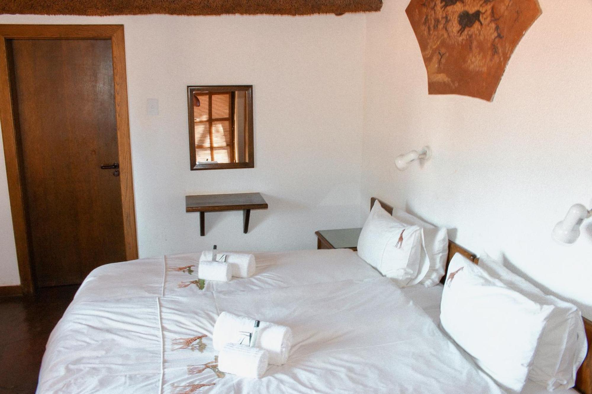 Omaruru Game Lodge Экстерьер фото